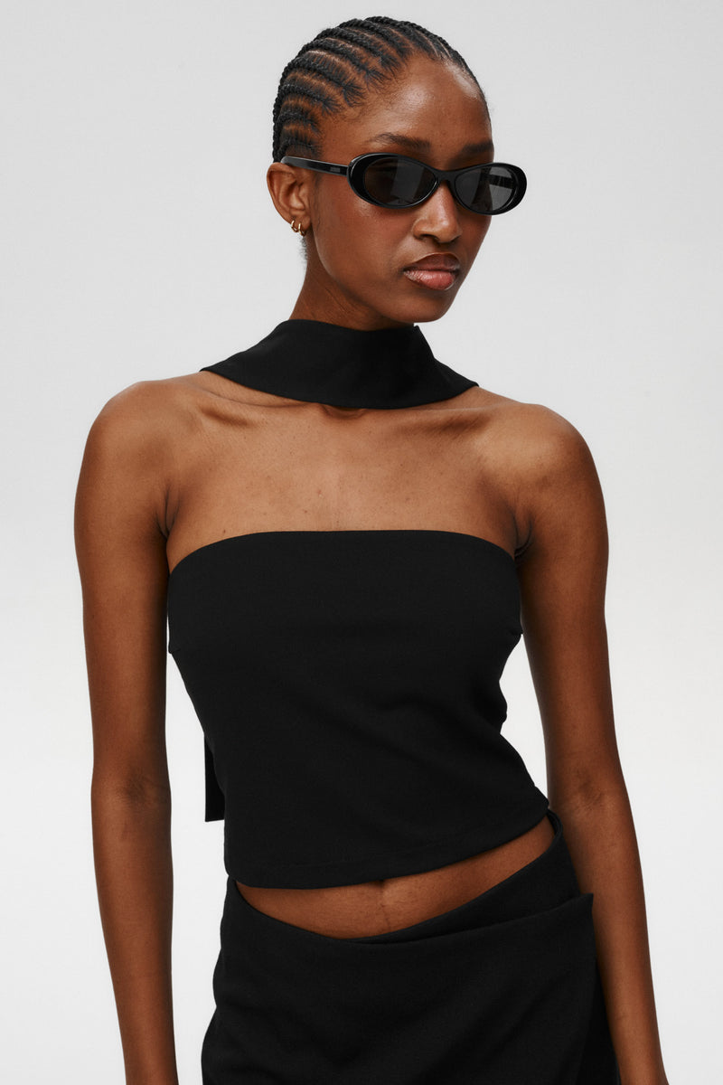 Vivian_Top_Black_Undress_Code_